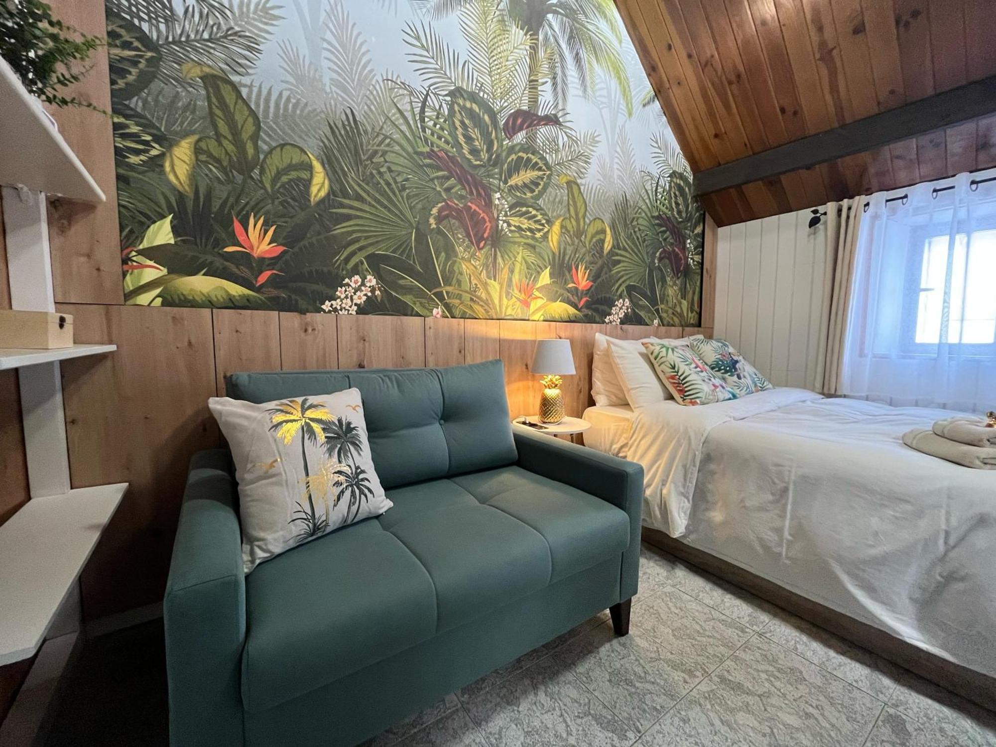 Free Parking, 40 Meters From The Beach, Wi-Fi, Ac エステポナ エクステリア 写真