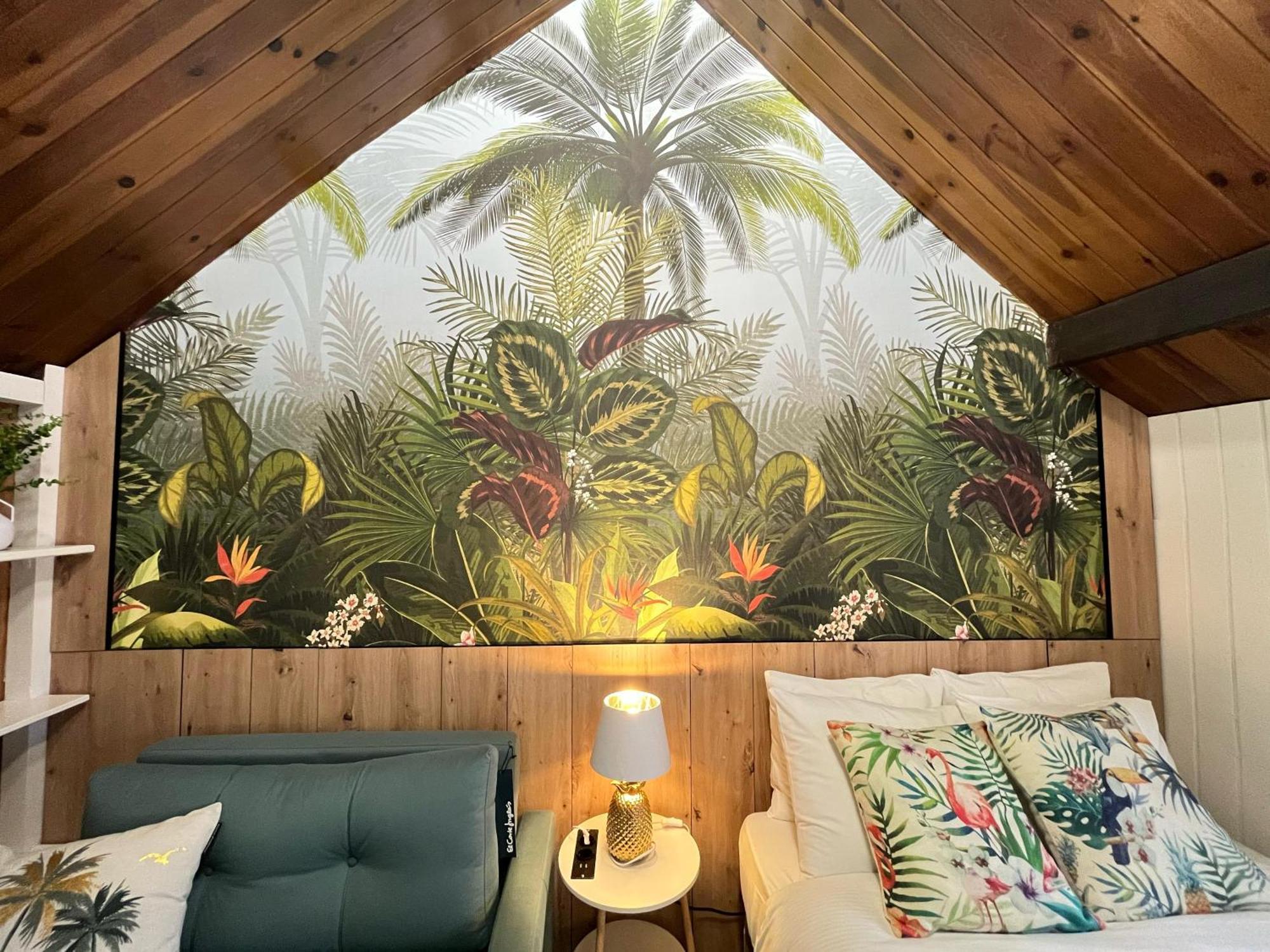 Free Parking, 40 Meters From The Beach, Wi-Fi, Ac エステポナ エクステリア 写真