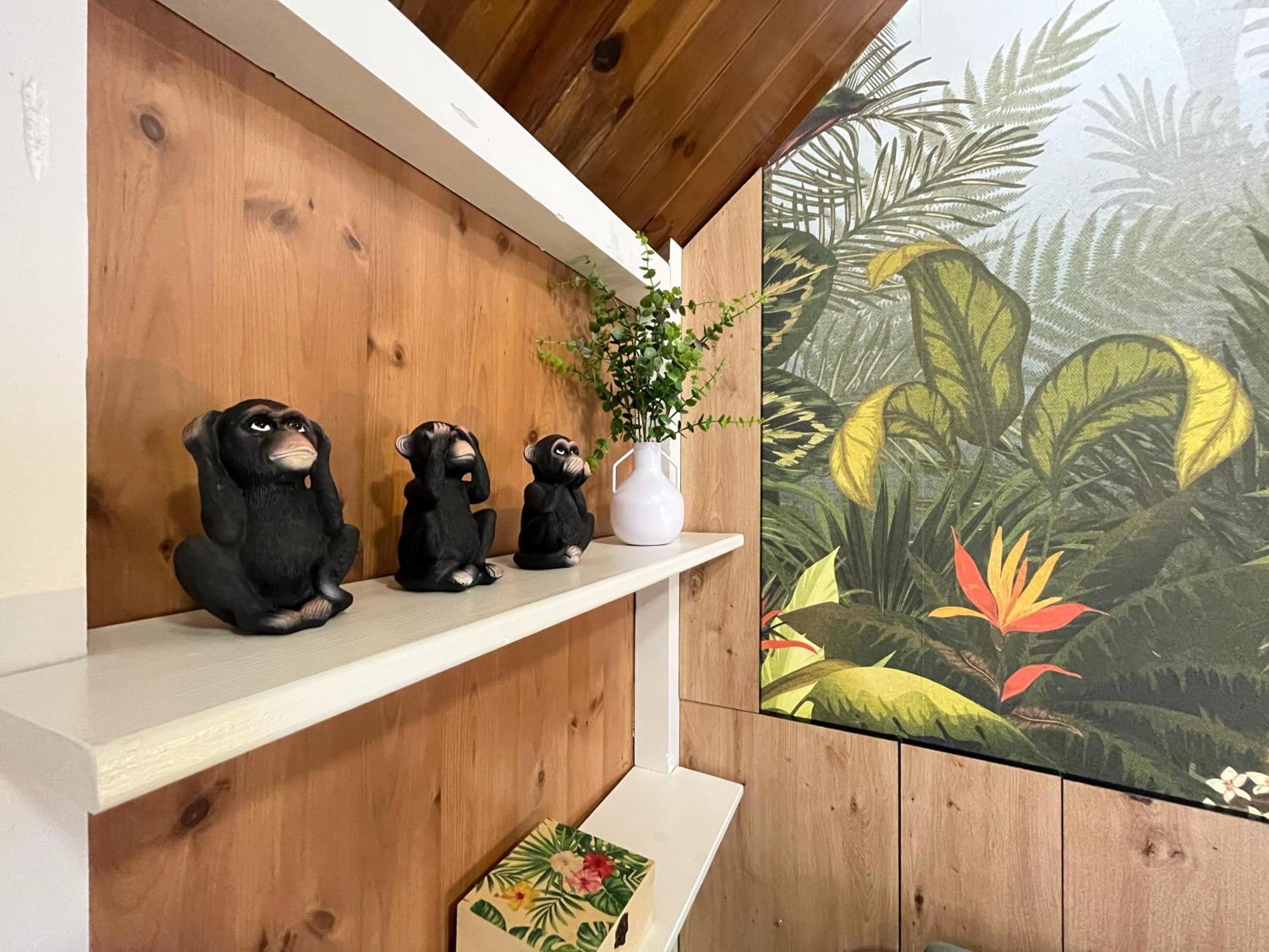 Free Parking, 40 Meters From The Beach, Wi-Fi, Ac エステポナ 部屋 写真